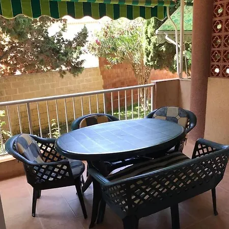 Two Bed In The Manga 公寓 *